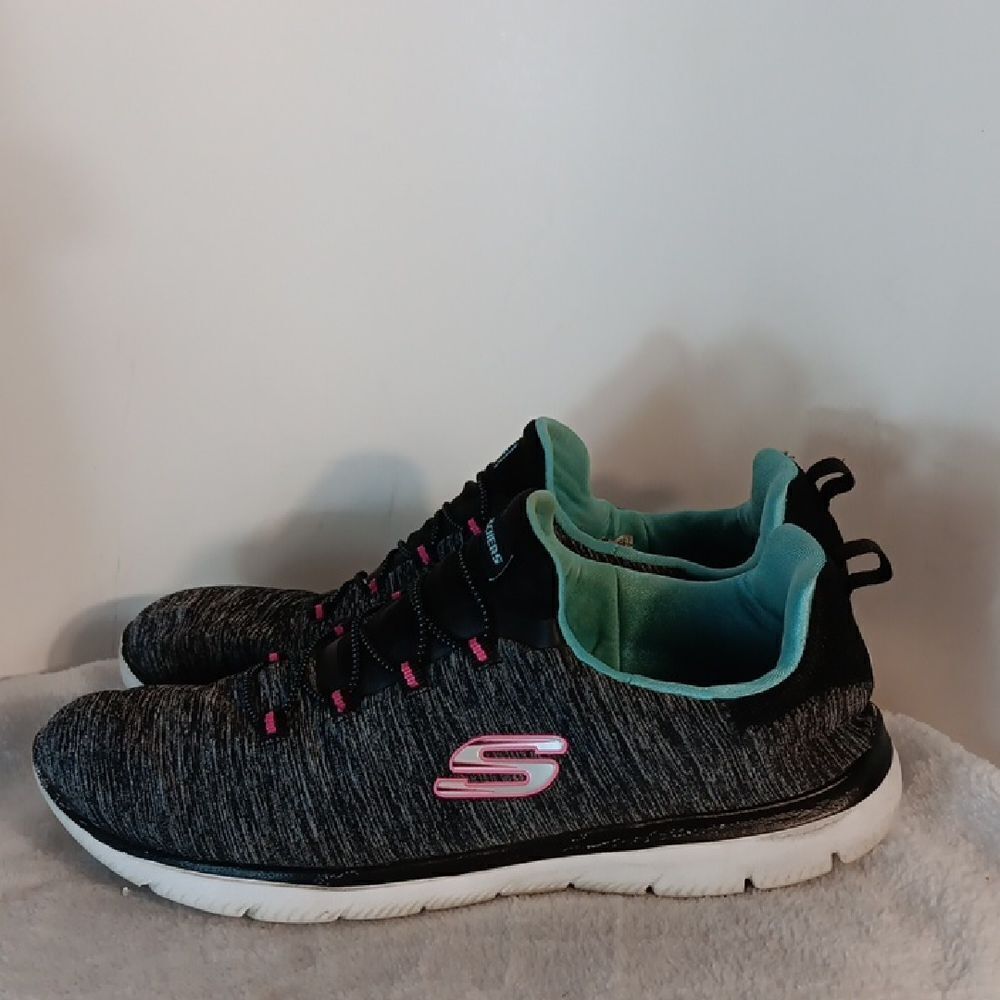 Skechers Summits Quick Getaway Athletic Shoes